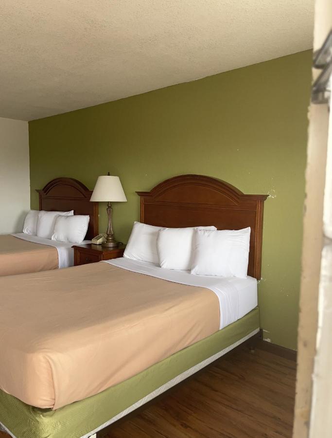 Relax Inn & Suites マトゥーン  エクステリア 写真