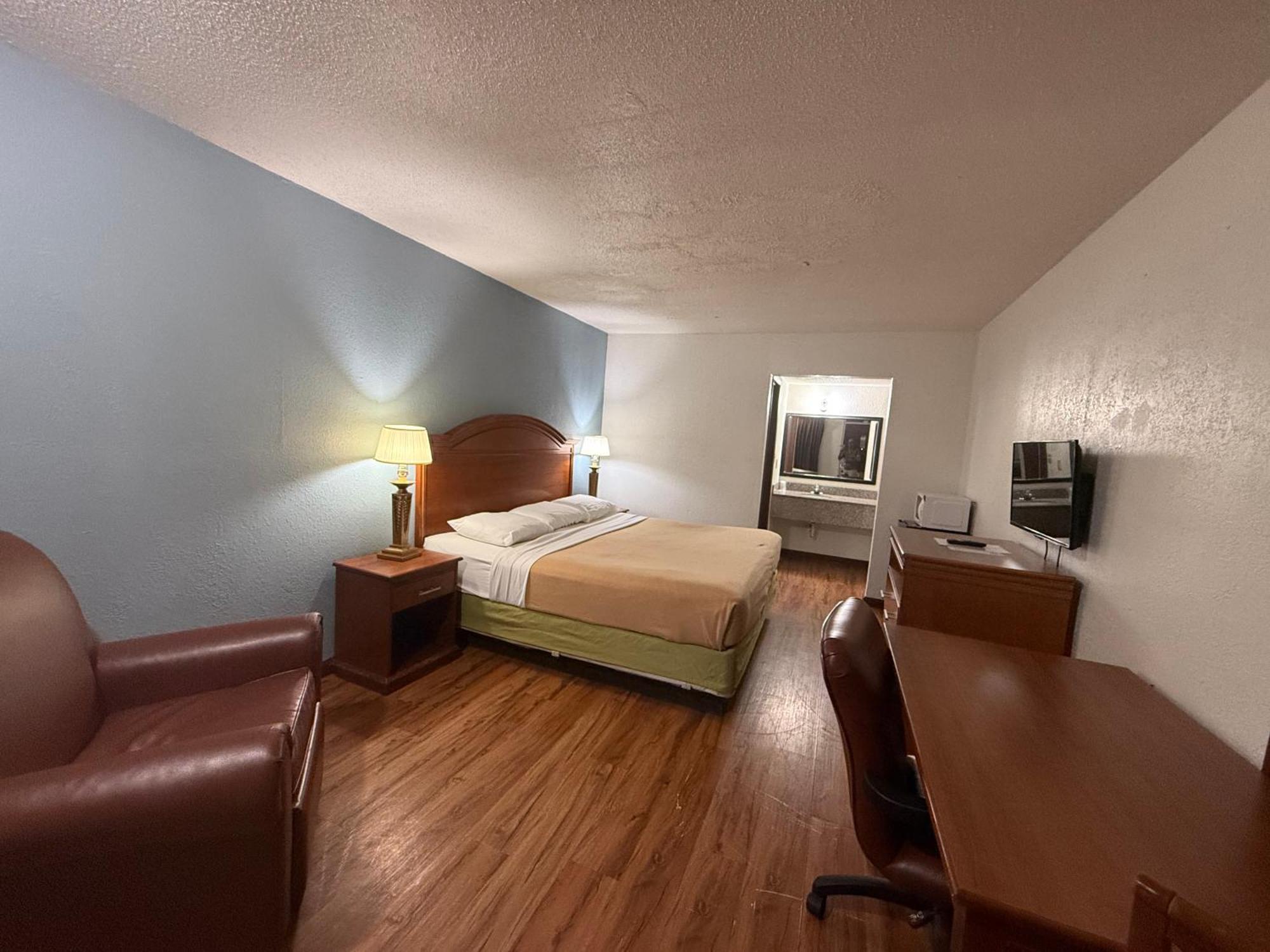 Relax Inn & Suites マトゥーン  エクステリア 写真